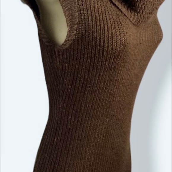 Derek Heart Women's Knit Turtleneck Sweater M Solid Brown Cap Sleeves Hip Length - Picture 6 of 8